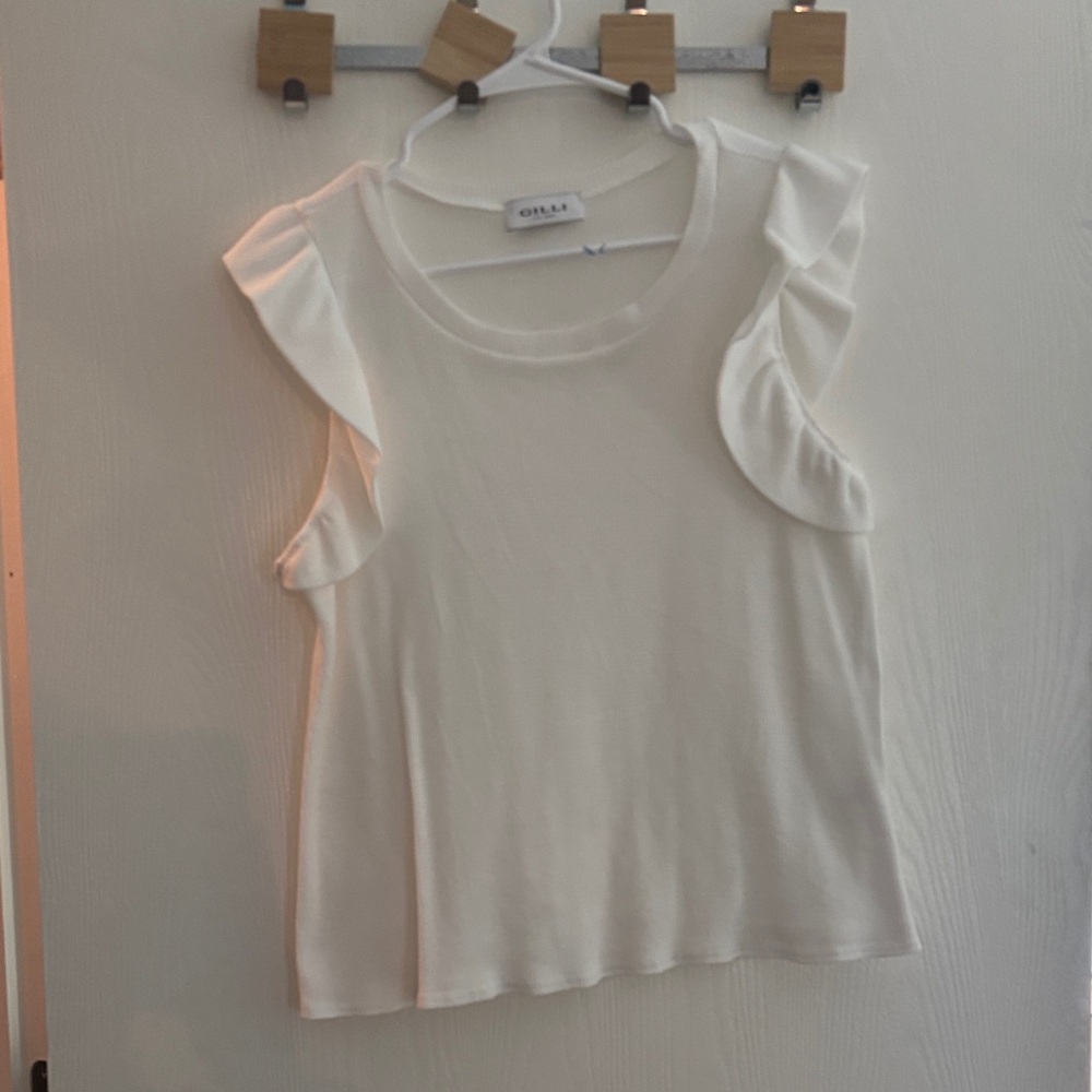 Nollie Cream Ruffle Sleeve Blouse